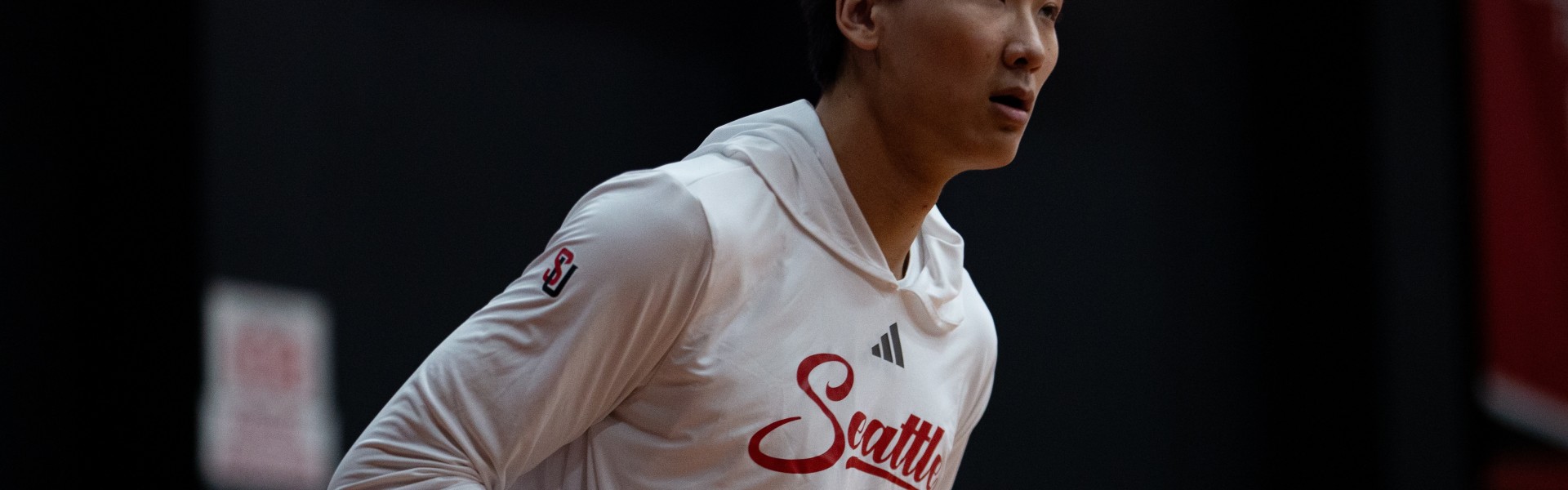 星空体育官网-媒体人：这个转校选择很好 非常看好淡厚然在夏威夷大学坐稳首发